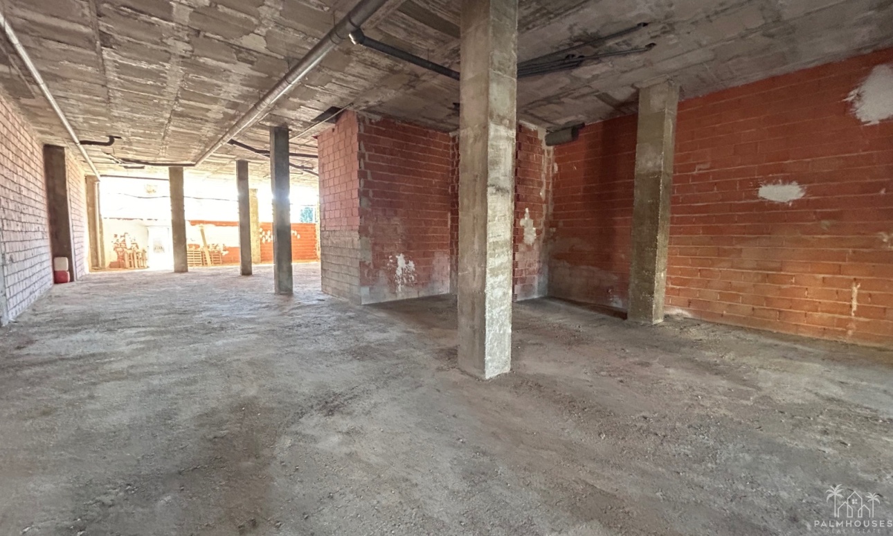 Resale - Commercial - Jacarilla