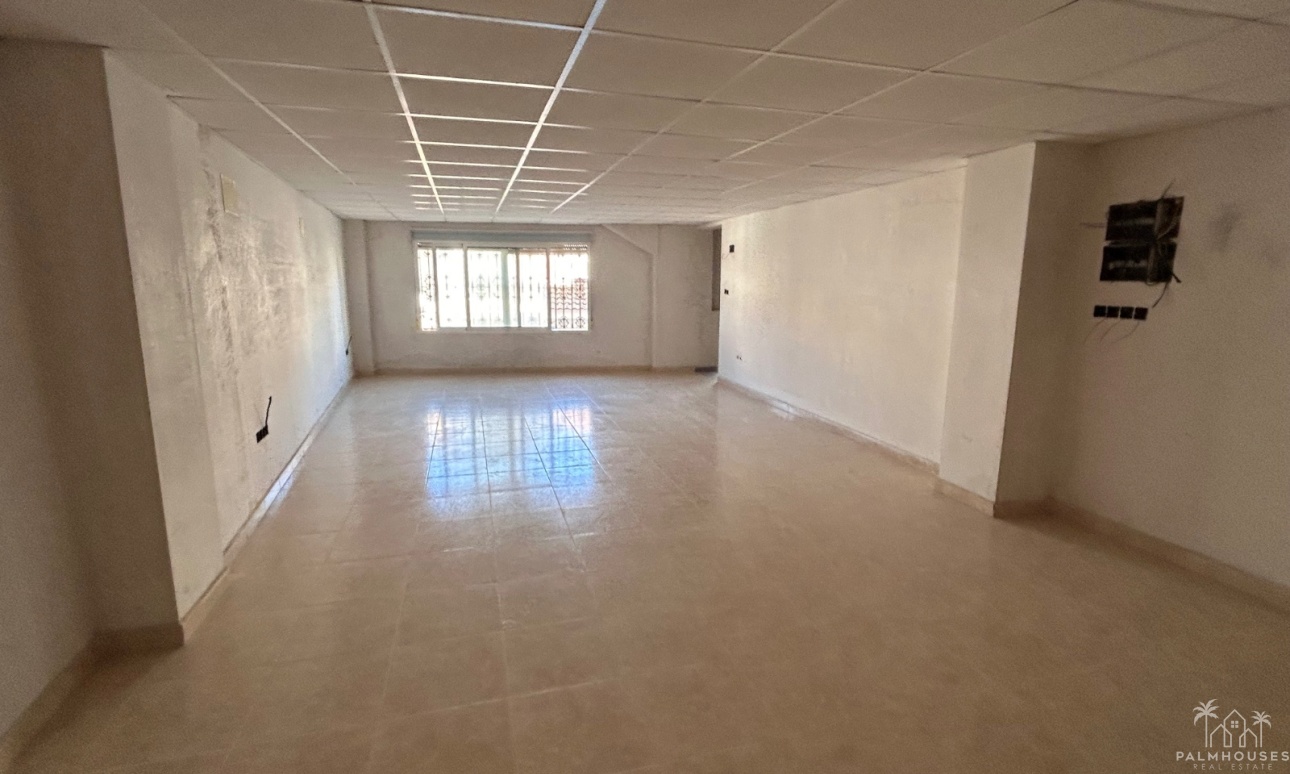 Resale - Commercial - Jacarilla