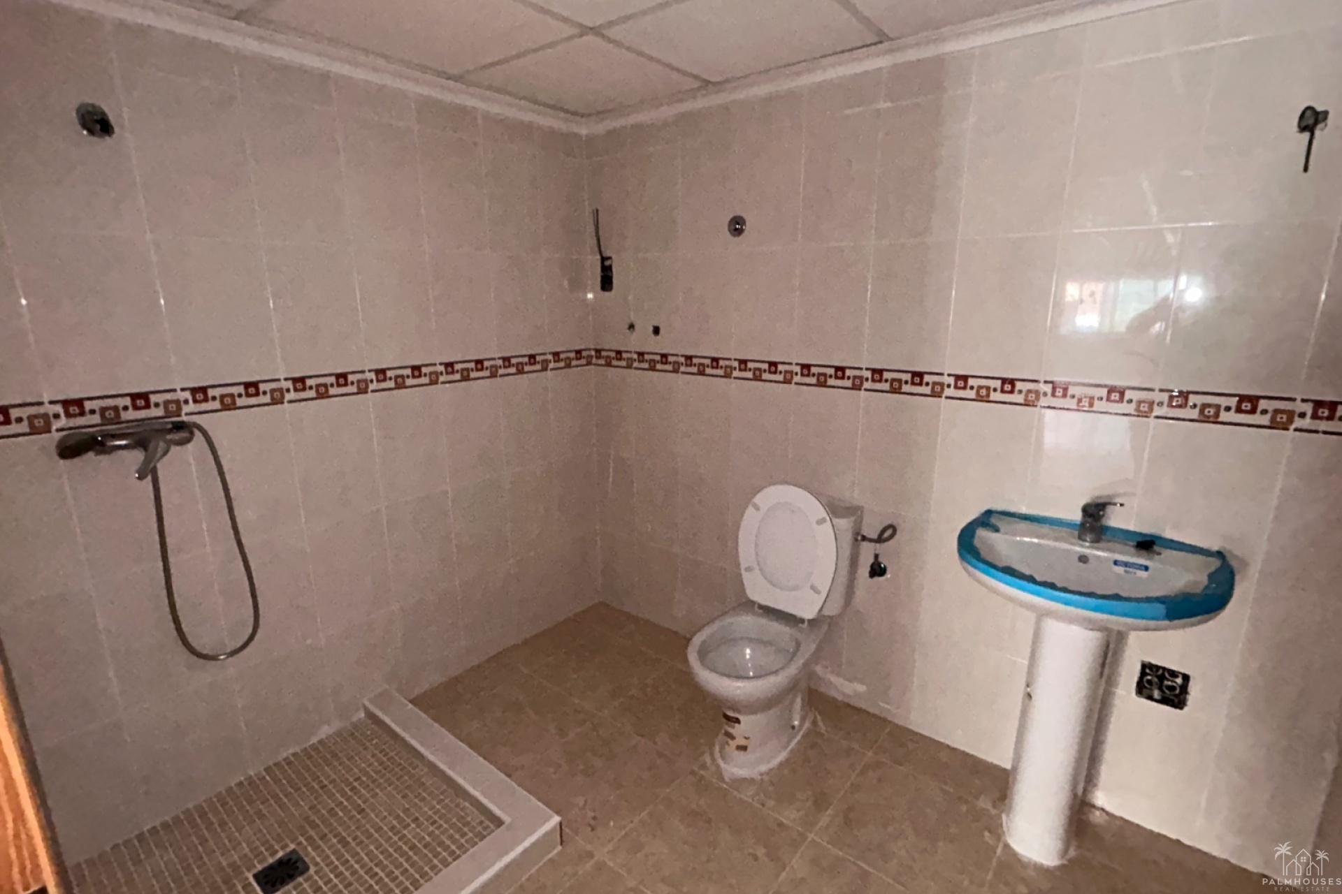 Resale - Commercial - Jacarilla