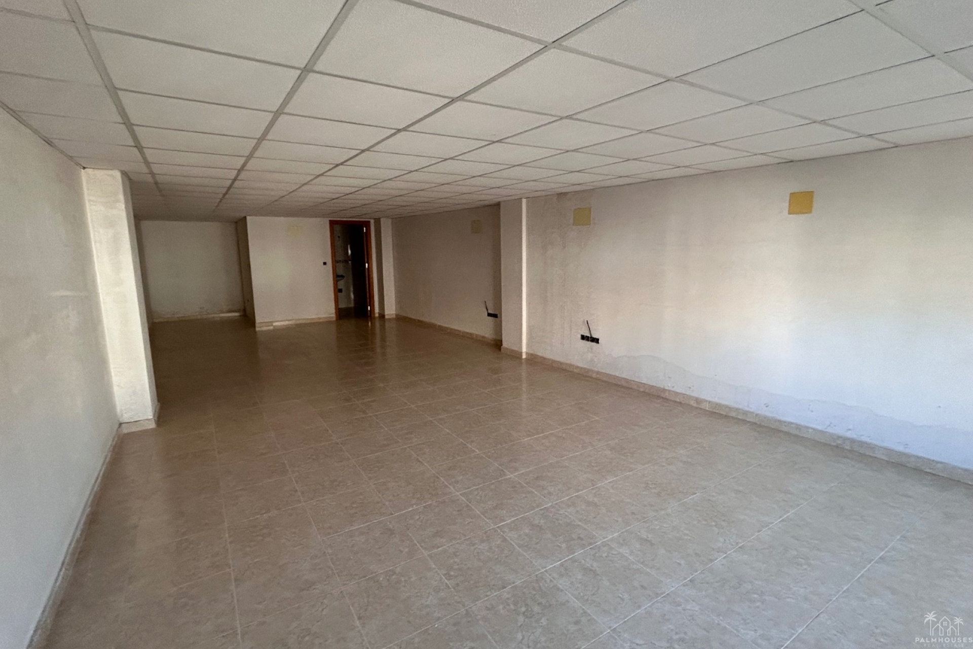 Resale - Commercial - Jacarilla