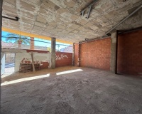 Resale - Commercial - Jacarilla