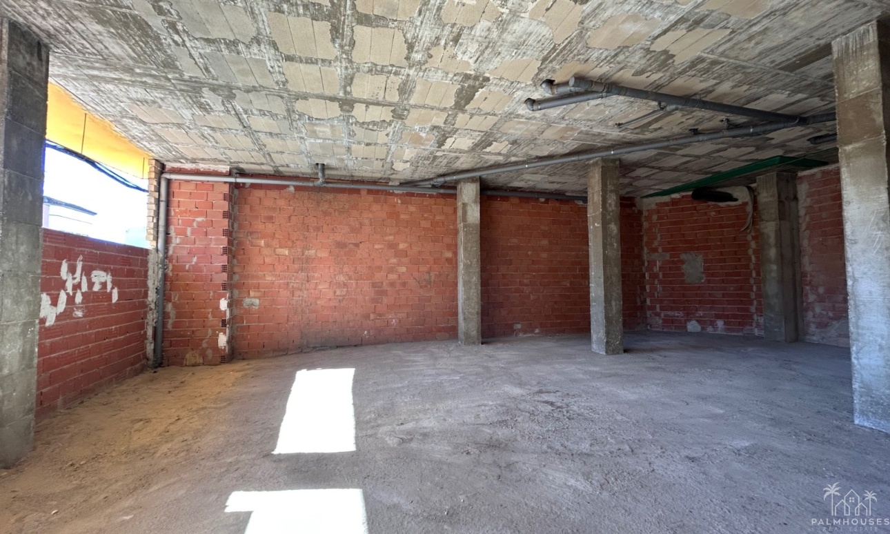 Resale - Commercial - Jacarilla