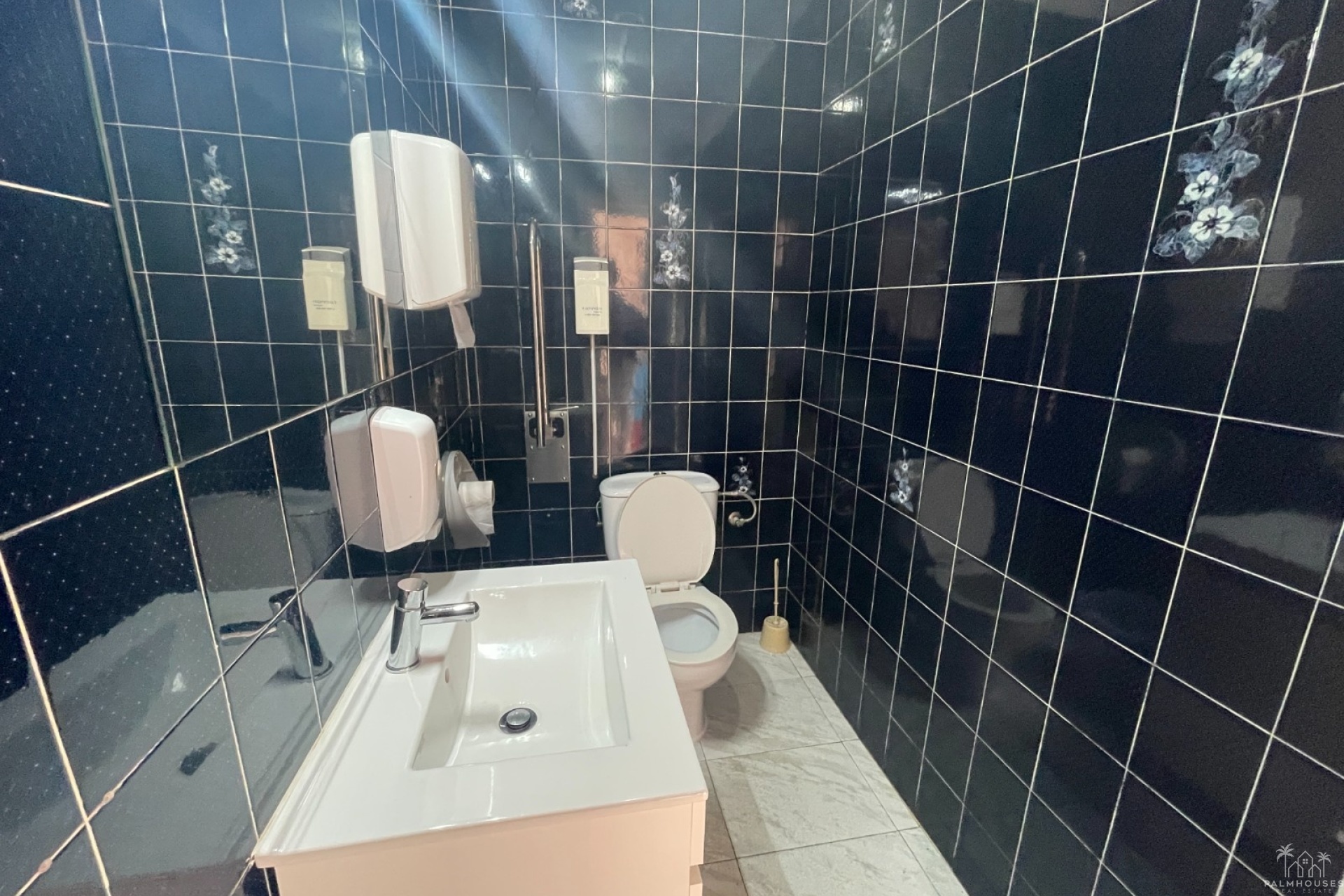 Resale - Commercial - Torrevieja - Comunidad Valenciana