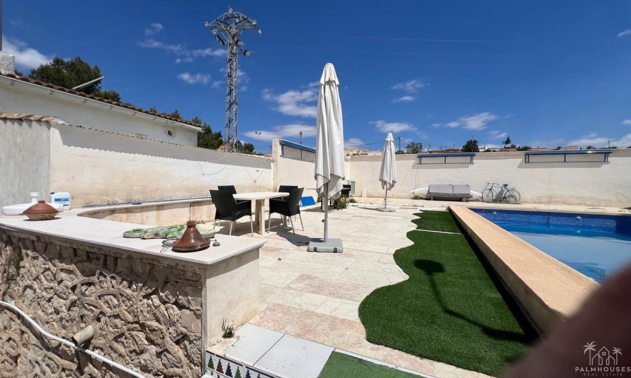 Resale - Country house - Algueña
