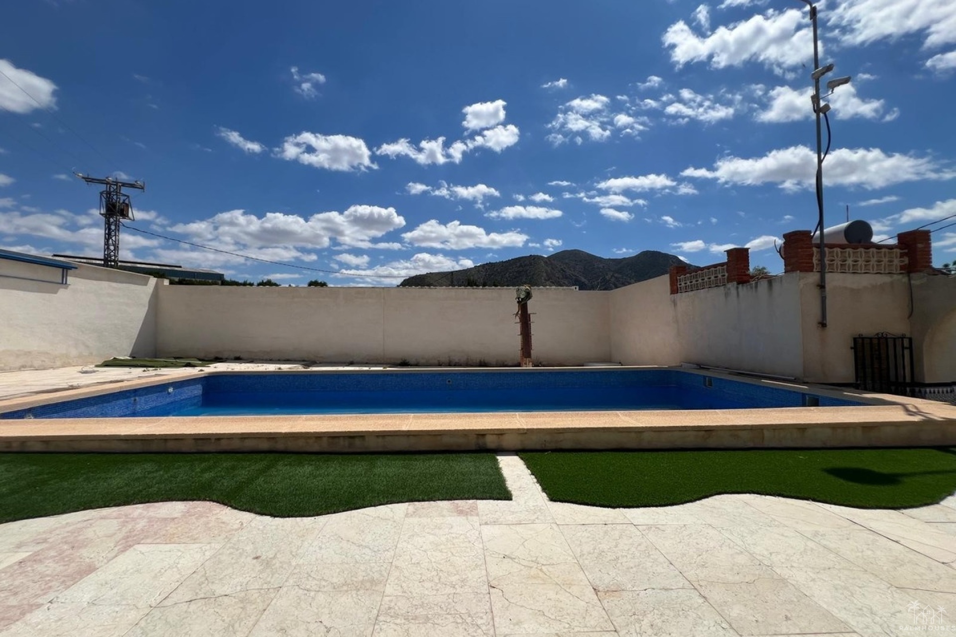 Resale - Country house - Algueña