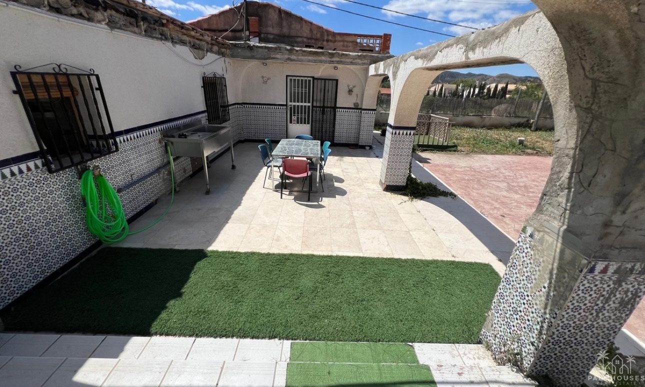 Resale - Country house - Algueña