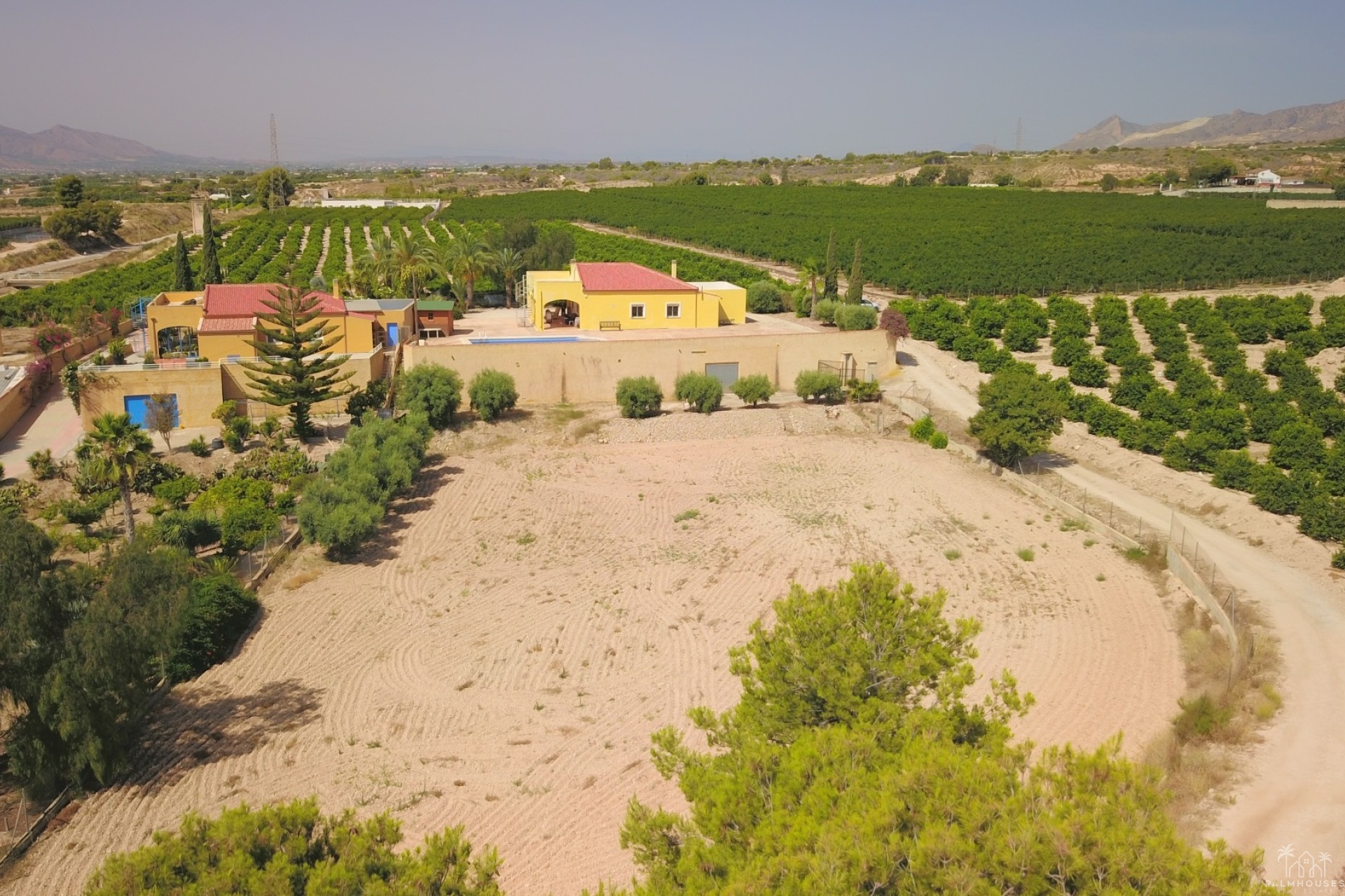 Resale - Finca - Albatera