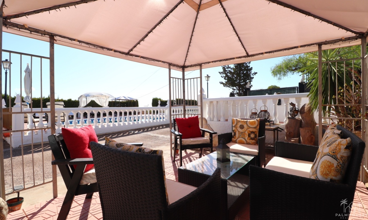 Resale - Finca - Crevillente