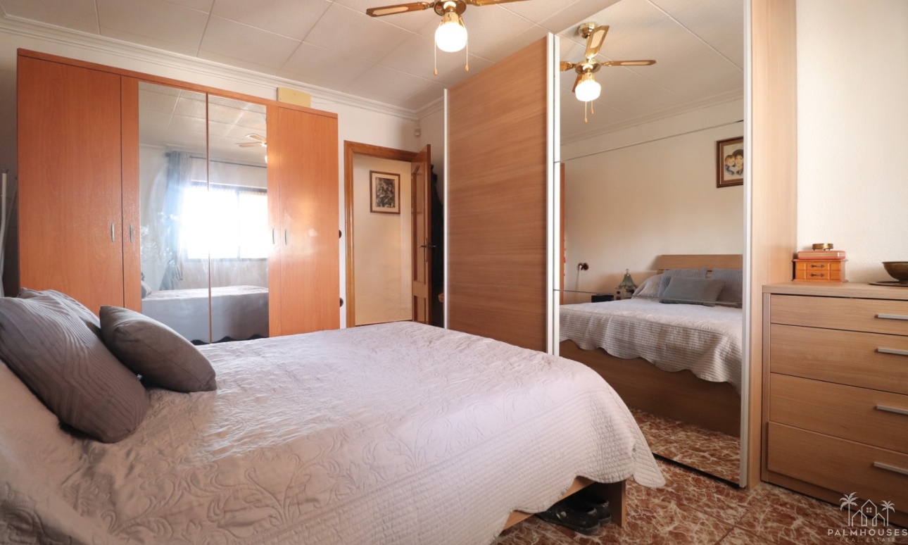 Resale - Finca - Crevillente