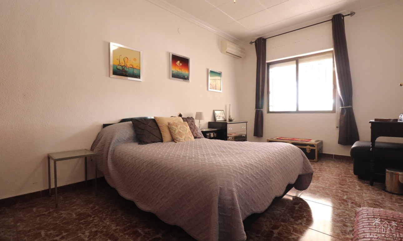 Resale - Finca - Crevillente