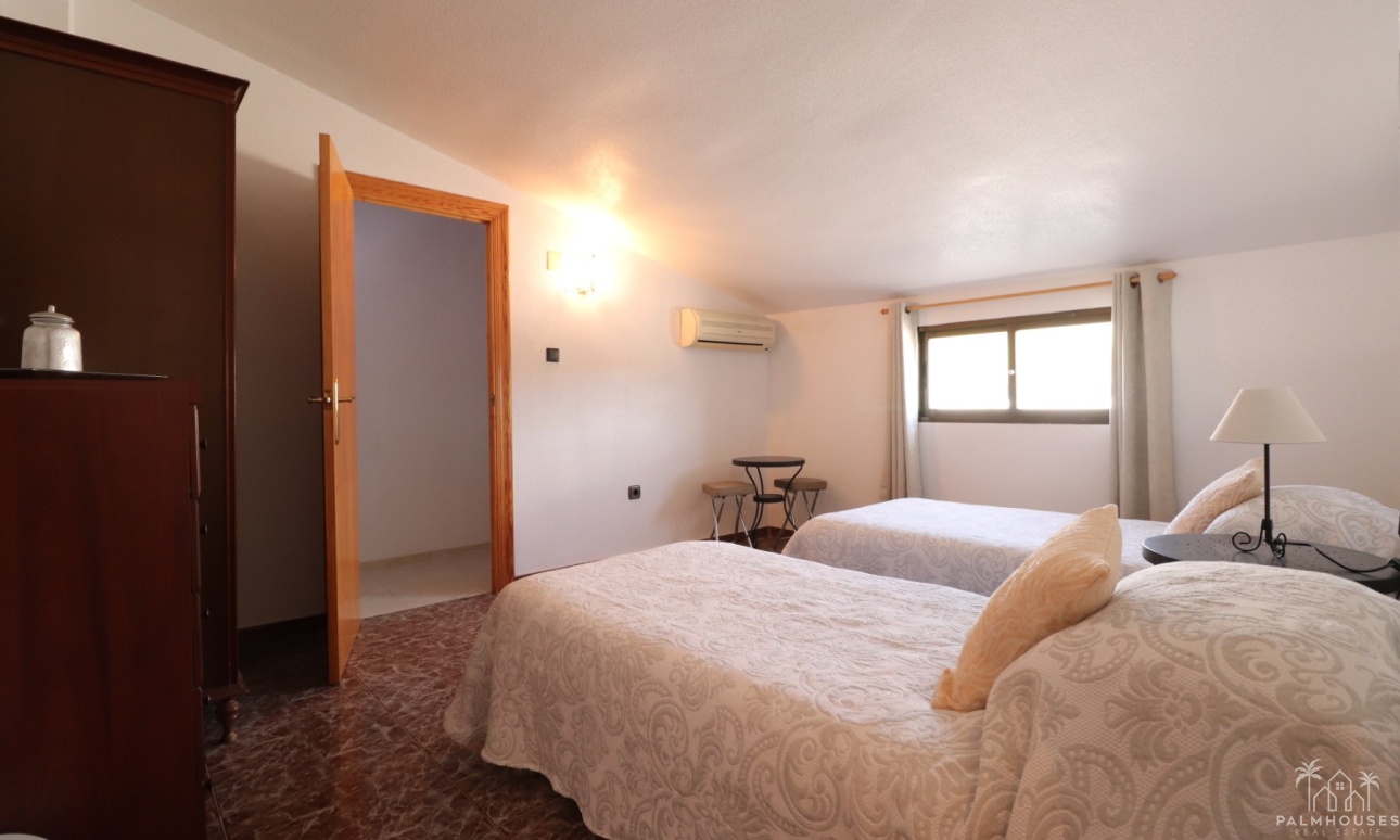 Resale - Finca - Crevillente