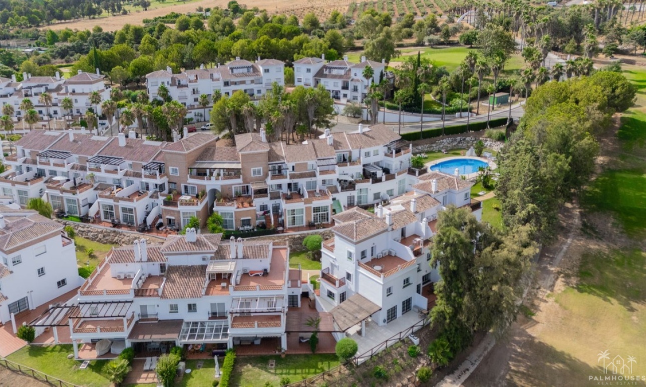 Resale - House - Alhaurín de la Torre - Inland