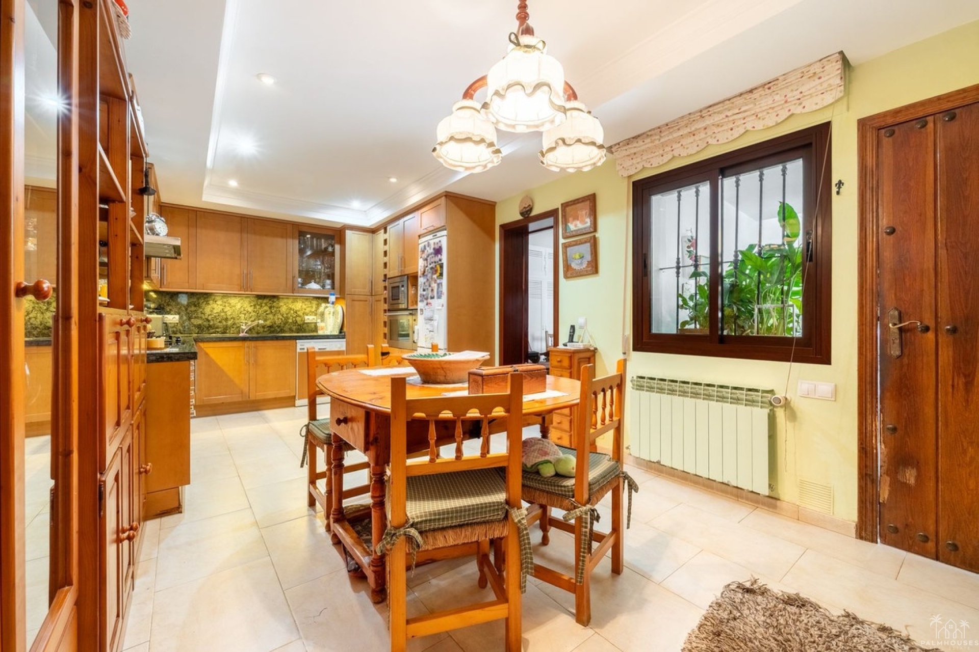 Resale - House - Aloha - Inland