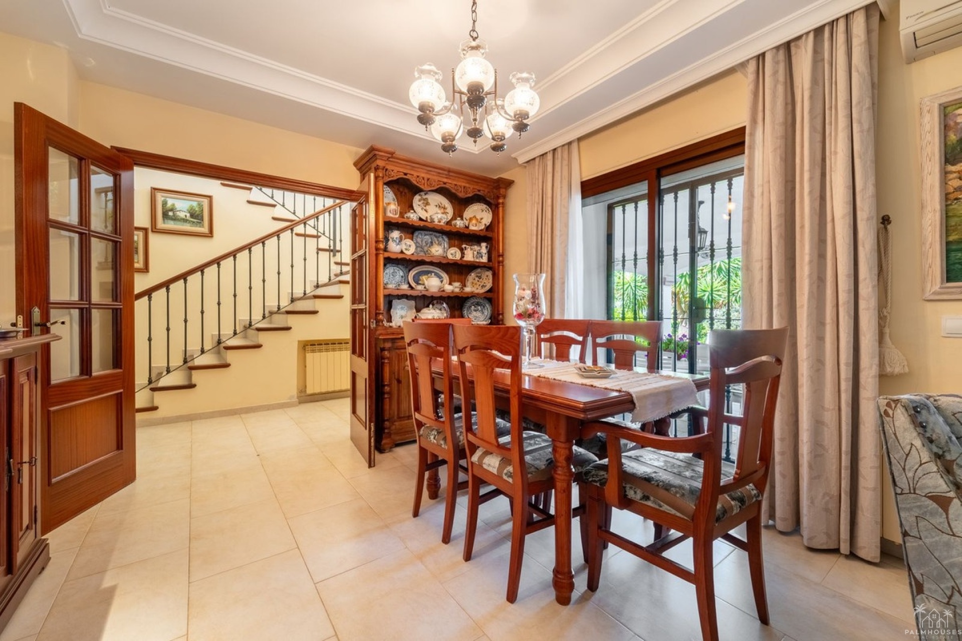 Resale - House - Aloha - Inland