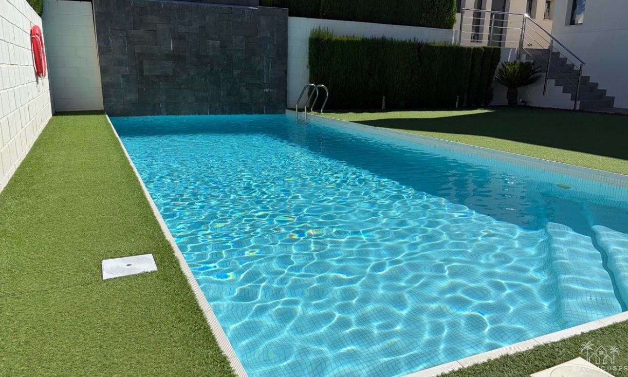 Resale - House - Benijofar