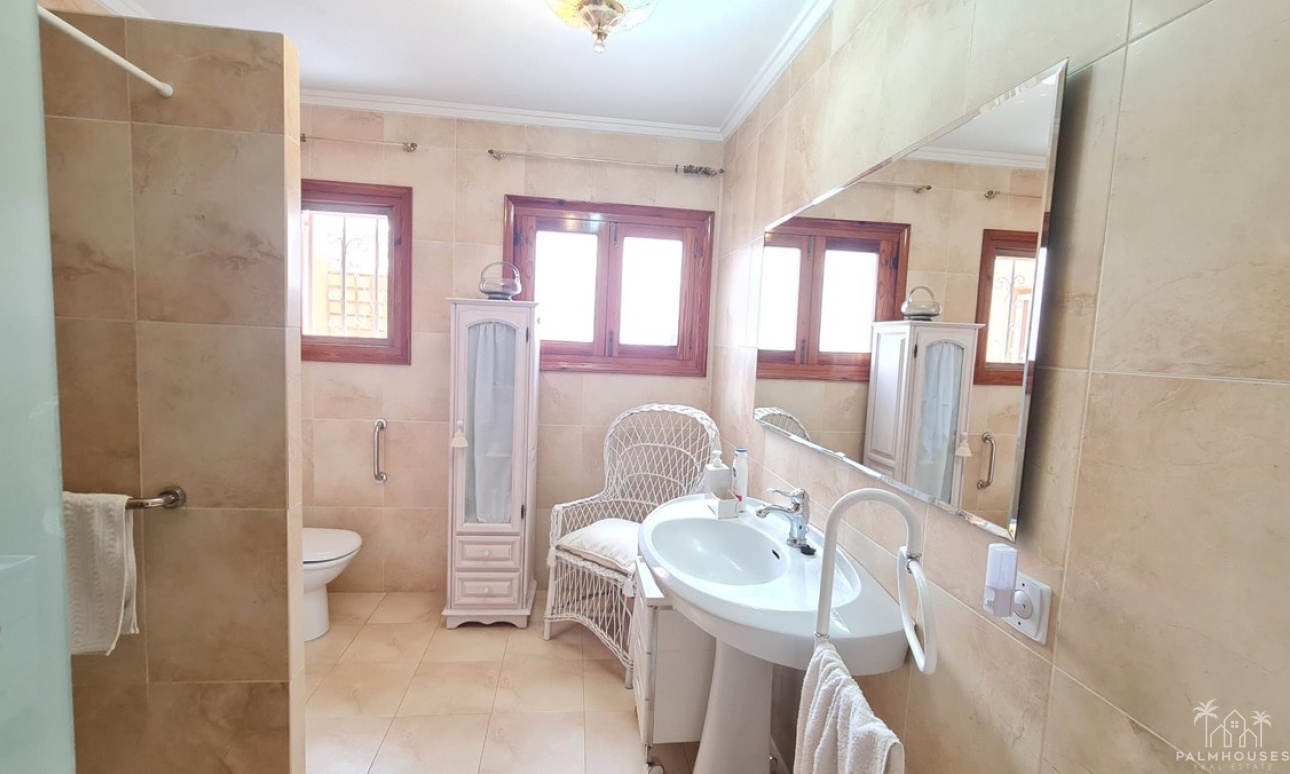 Resale - House - Elda - Elda Centro