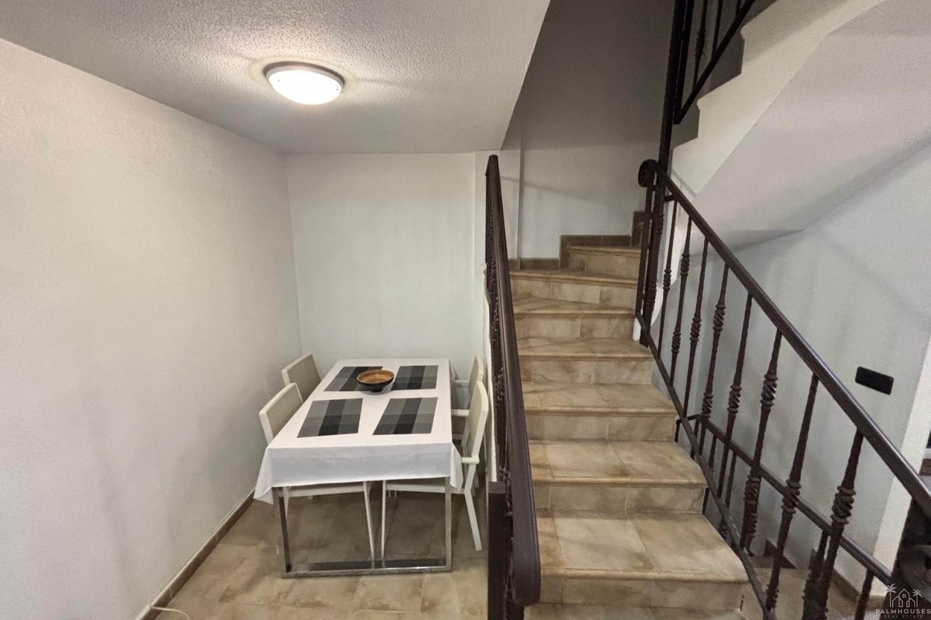 Resale - House - Guardamar del Segura - Urbanizaciones