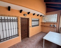 Resale - House - Guardamar del Segura - Urbanizaciones