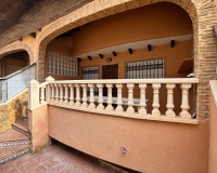Resale - House - Guardamar del Segura - Urbanizaciones