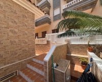Resale - House - Guardamar del Segura - Urbanizaciones
