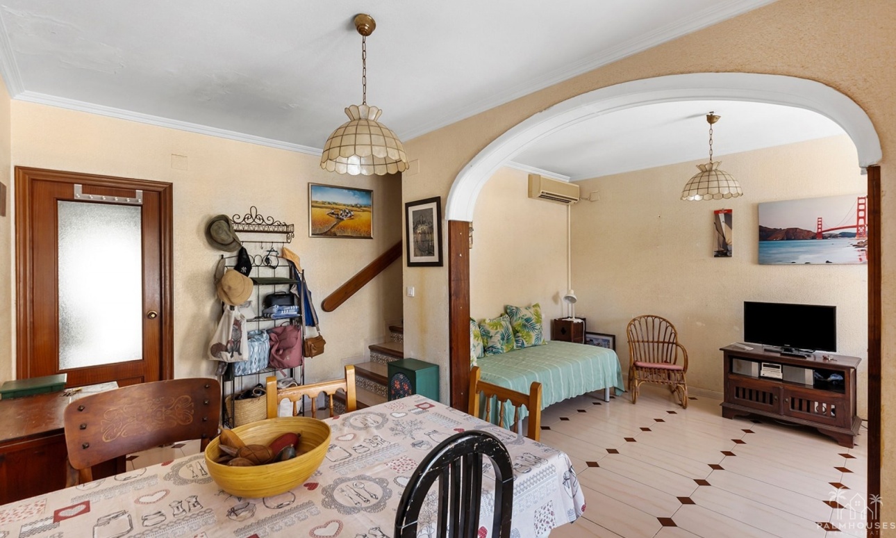 Resale - House - La Mata - Playa