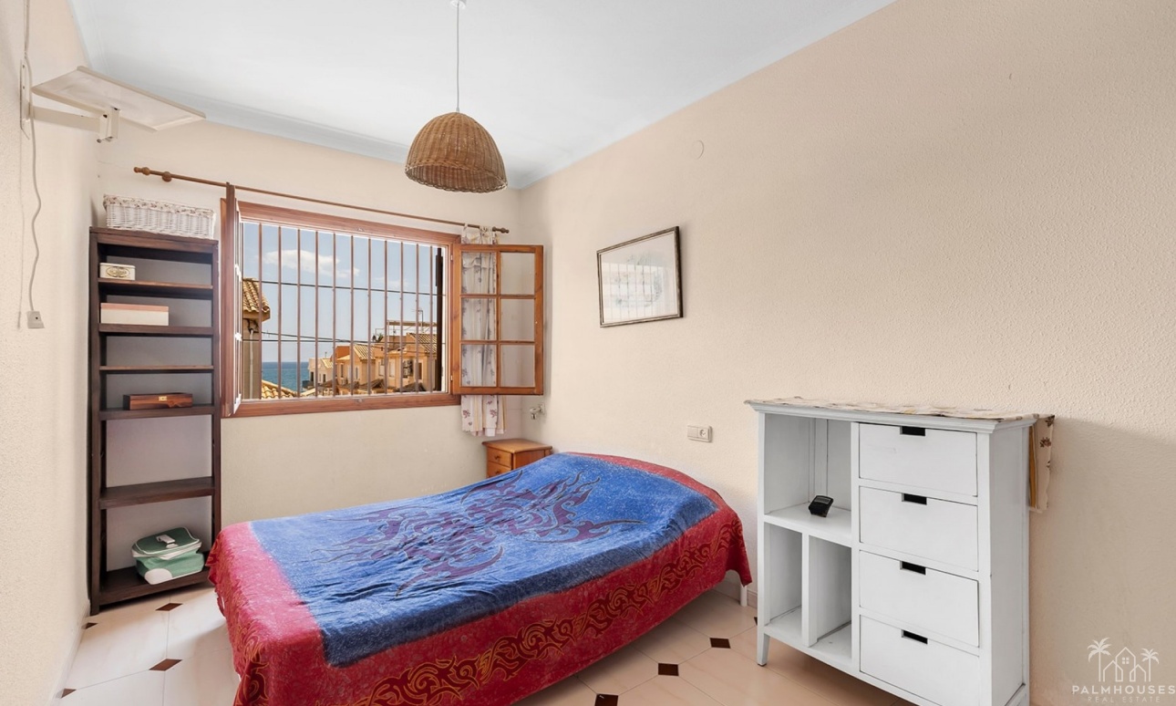 Resale - House - La Mata - Playa