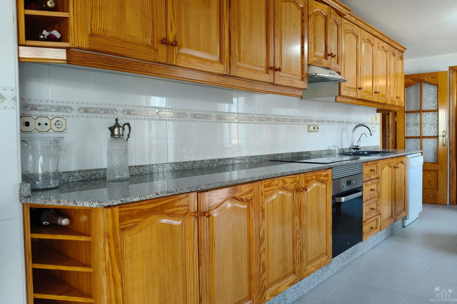Resale - House - La Romana - Inland
