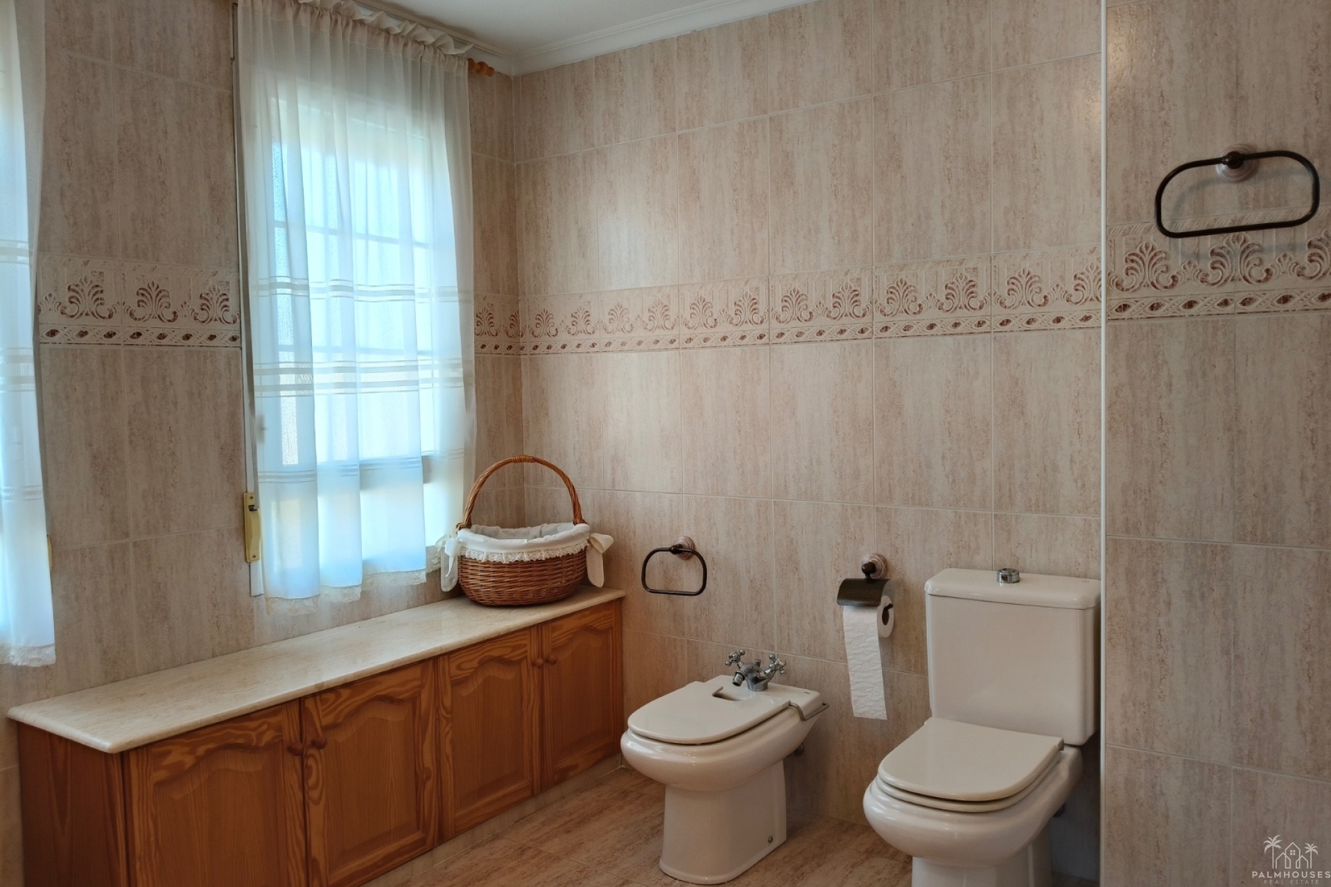 Resale - House - La Romana - Inland