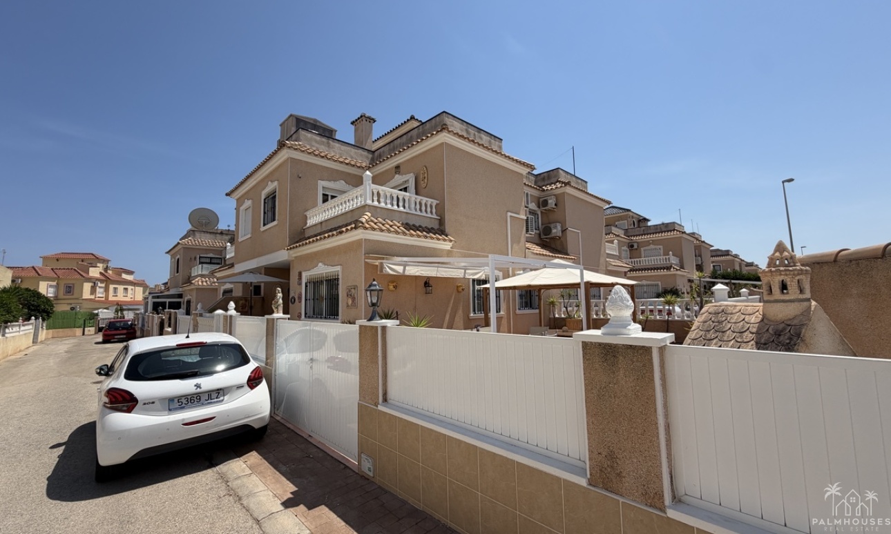 Resale - House - La Zenia