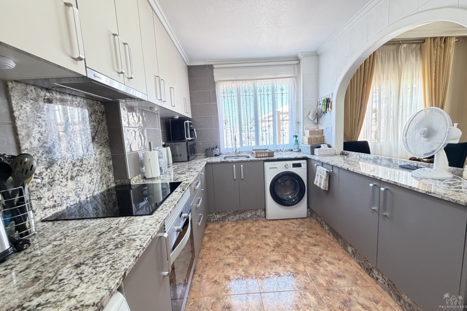 Resale - House - La Zenia