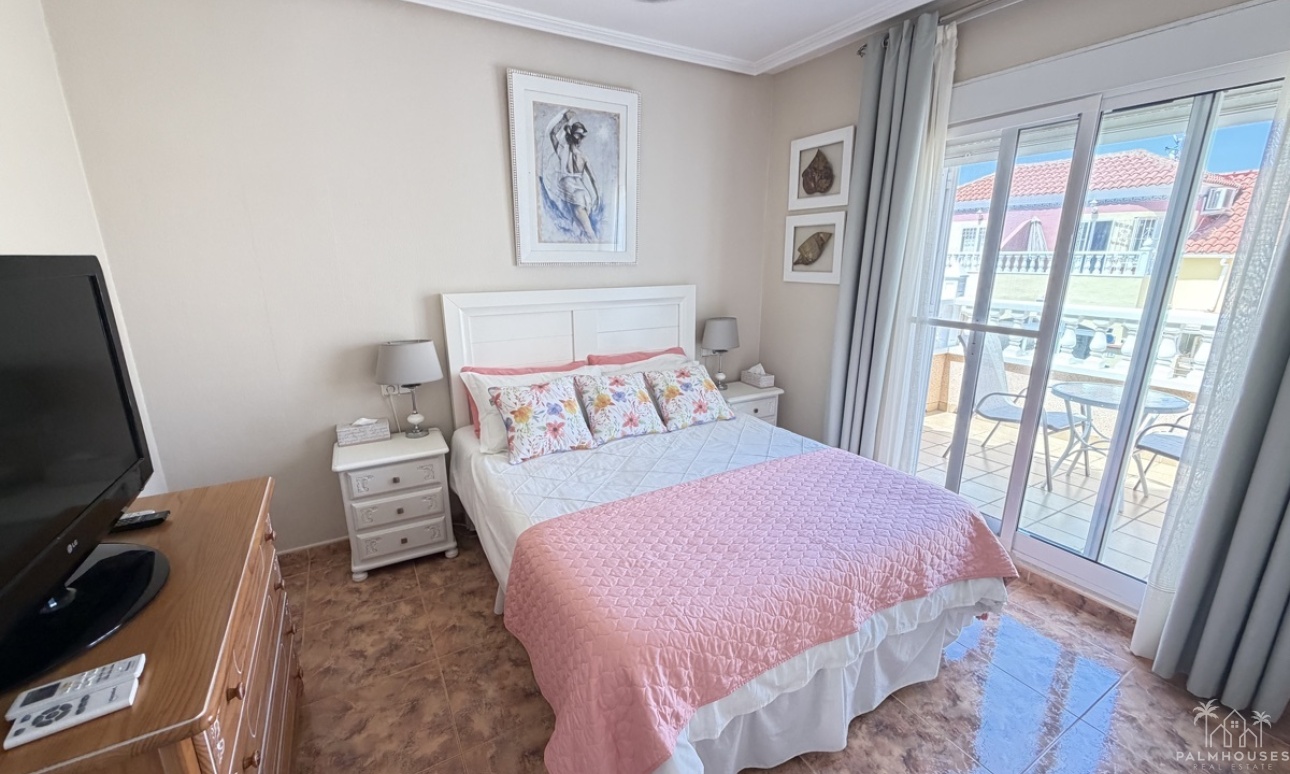 Resale - House - La Zenia