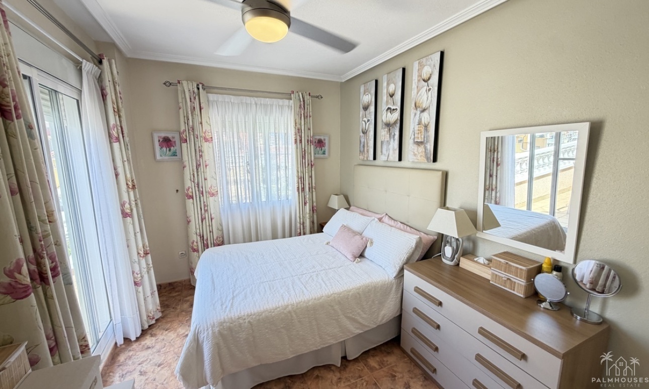 Resale - House - La Zenia