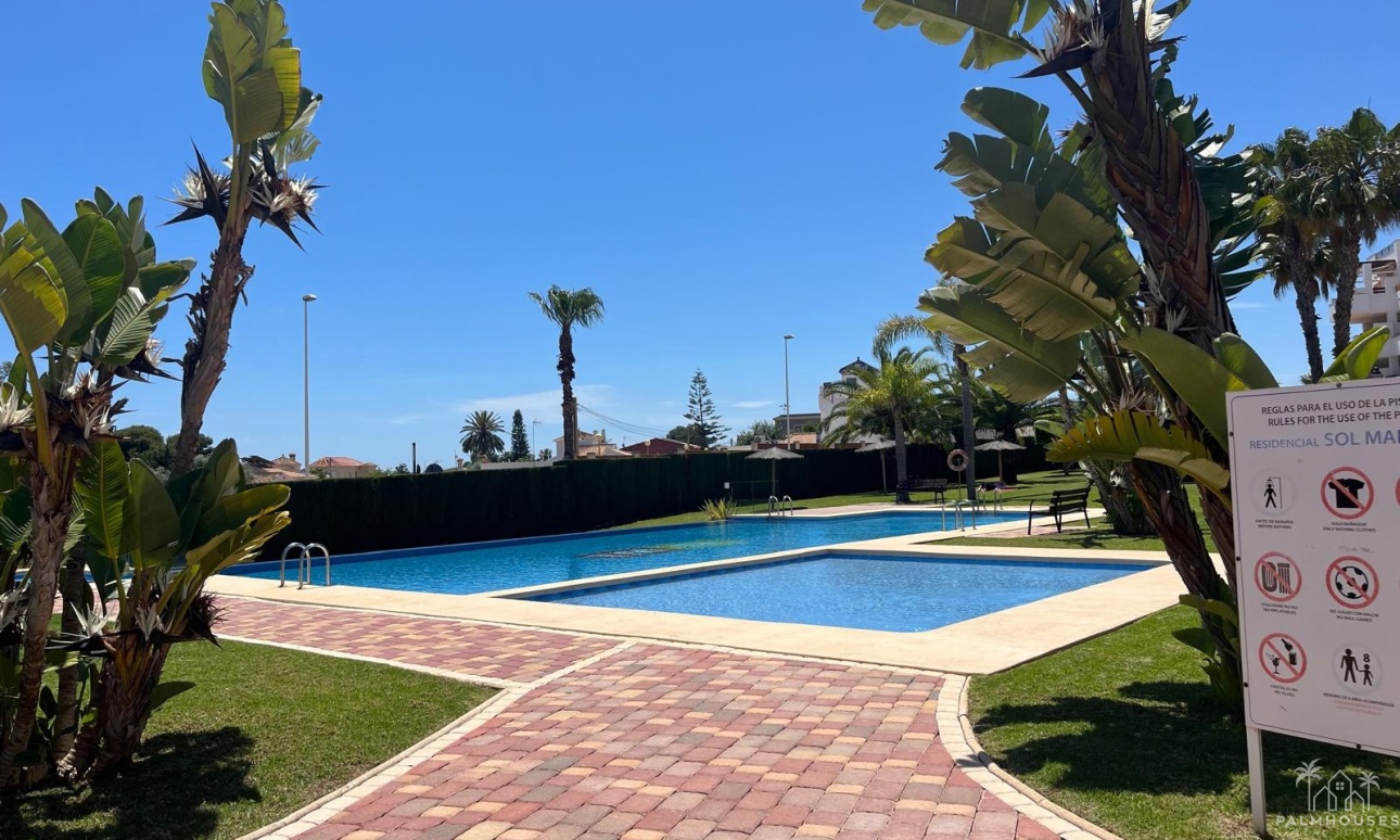 Resale - House - Los Dolses