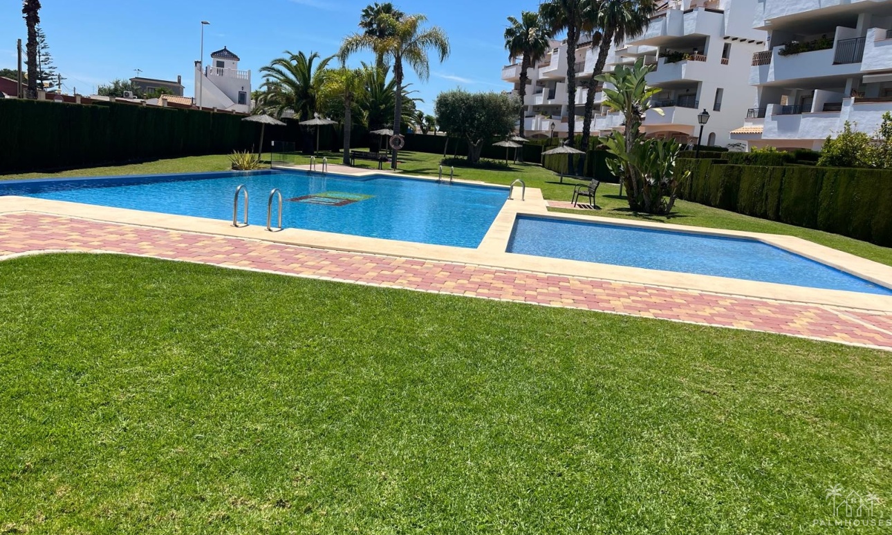 Resale - House - Los Dolses
