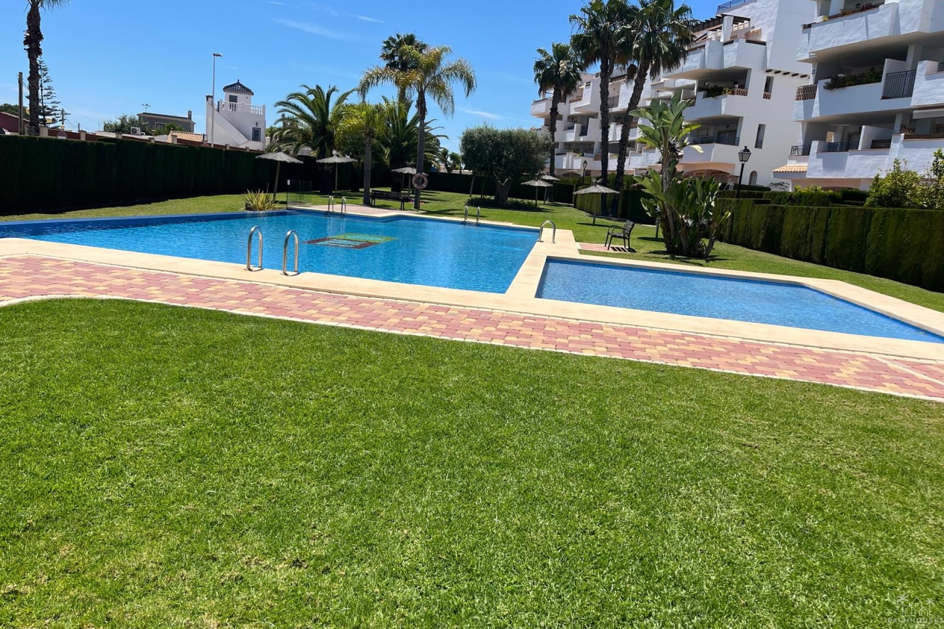 Resale - House - Los Dolses