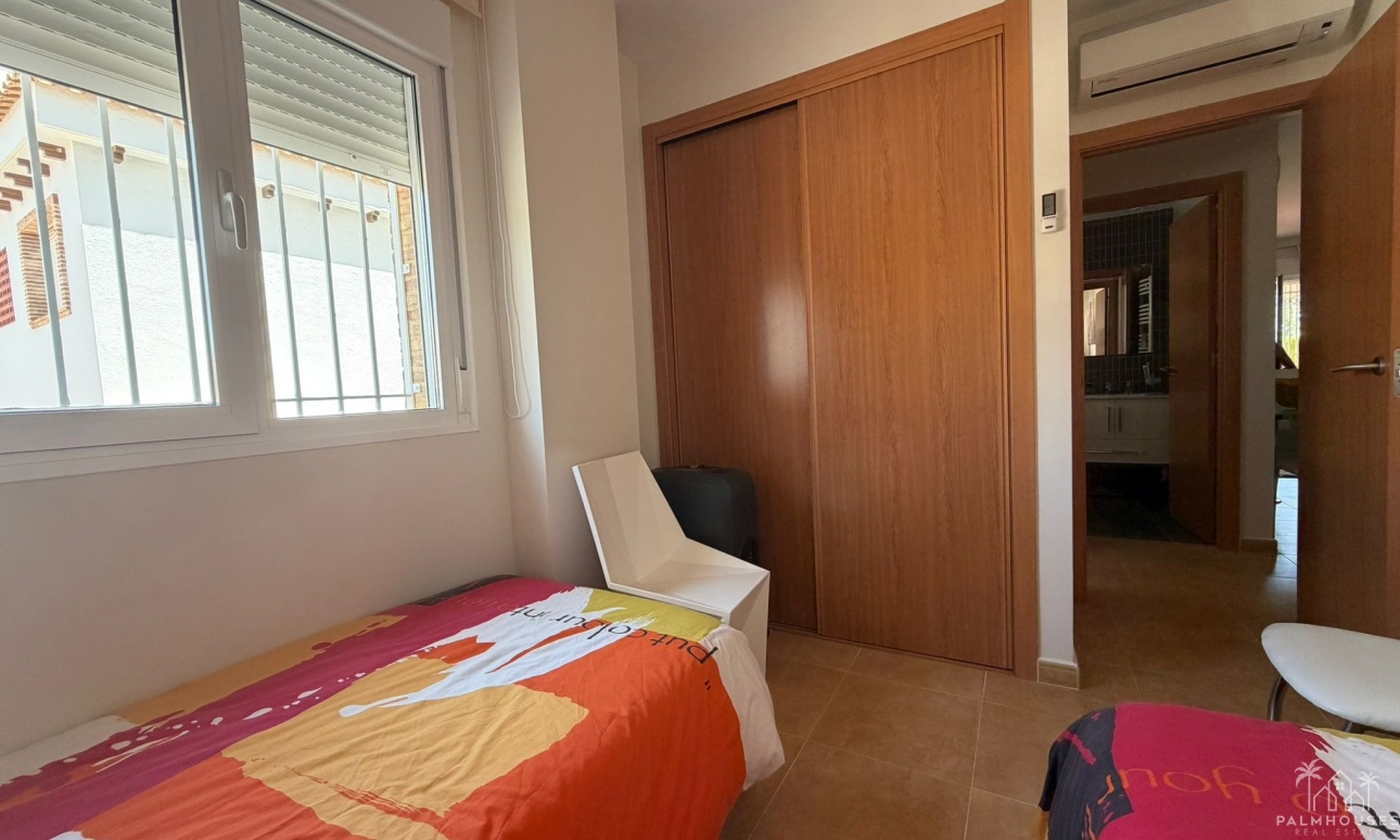 Resale - House - Los Dolses