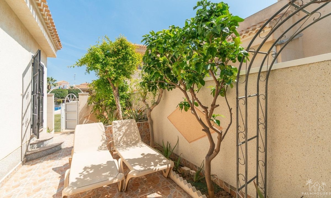 Resale - House - Orihuela Costa - Playa Flamenca