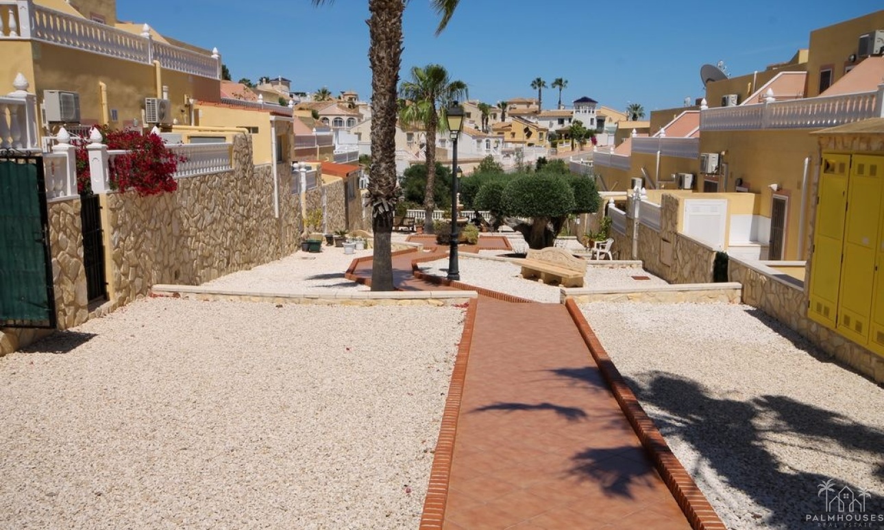 Resale - House - Orihuela Costa
