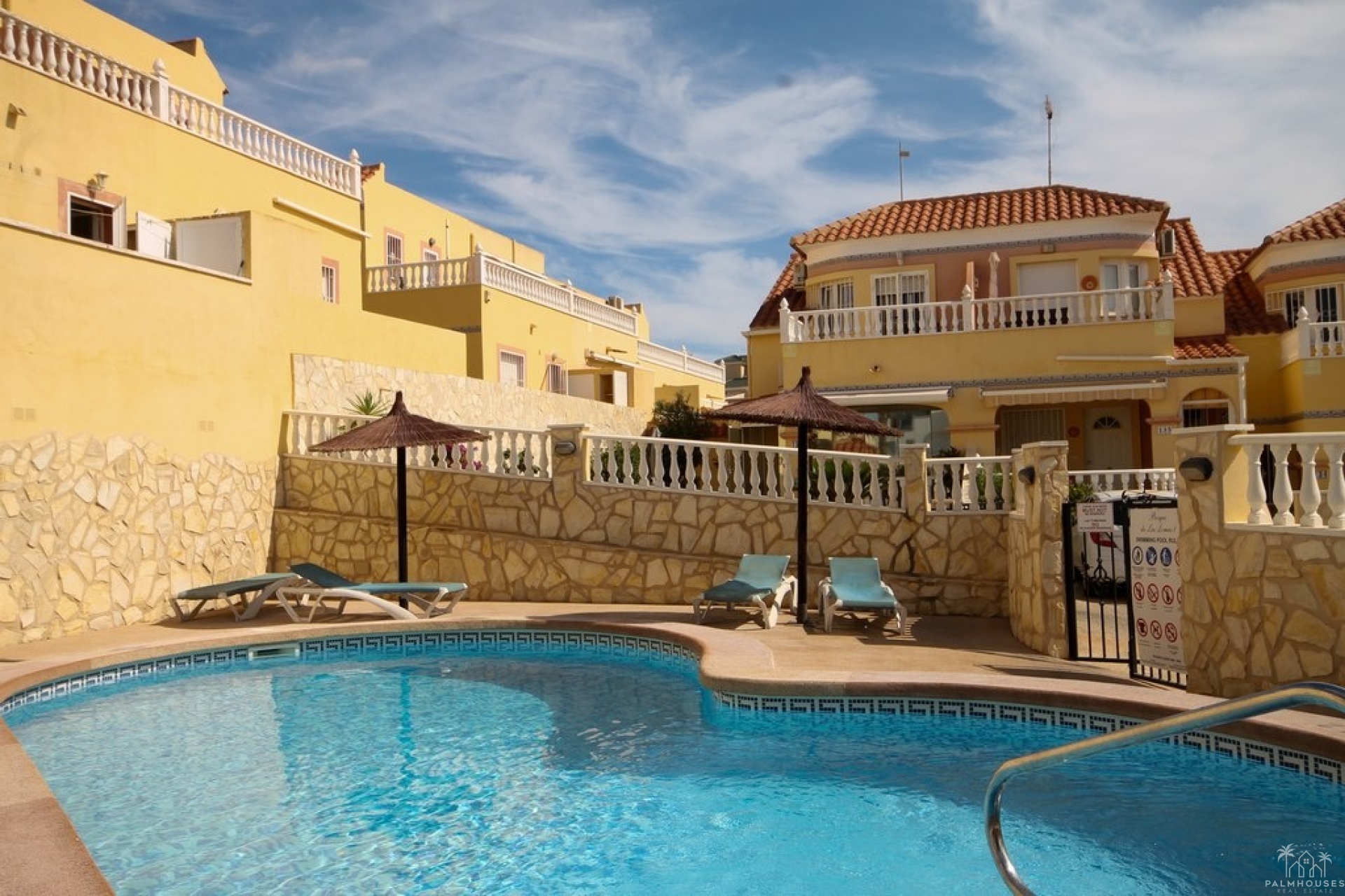 Resale - House - Orihuela Costa