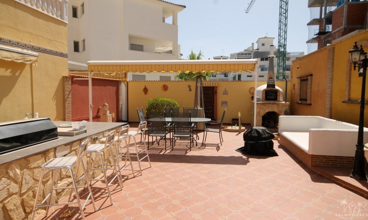 Resale - House - Orihuela Costa