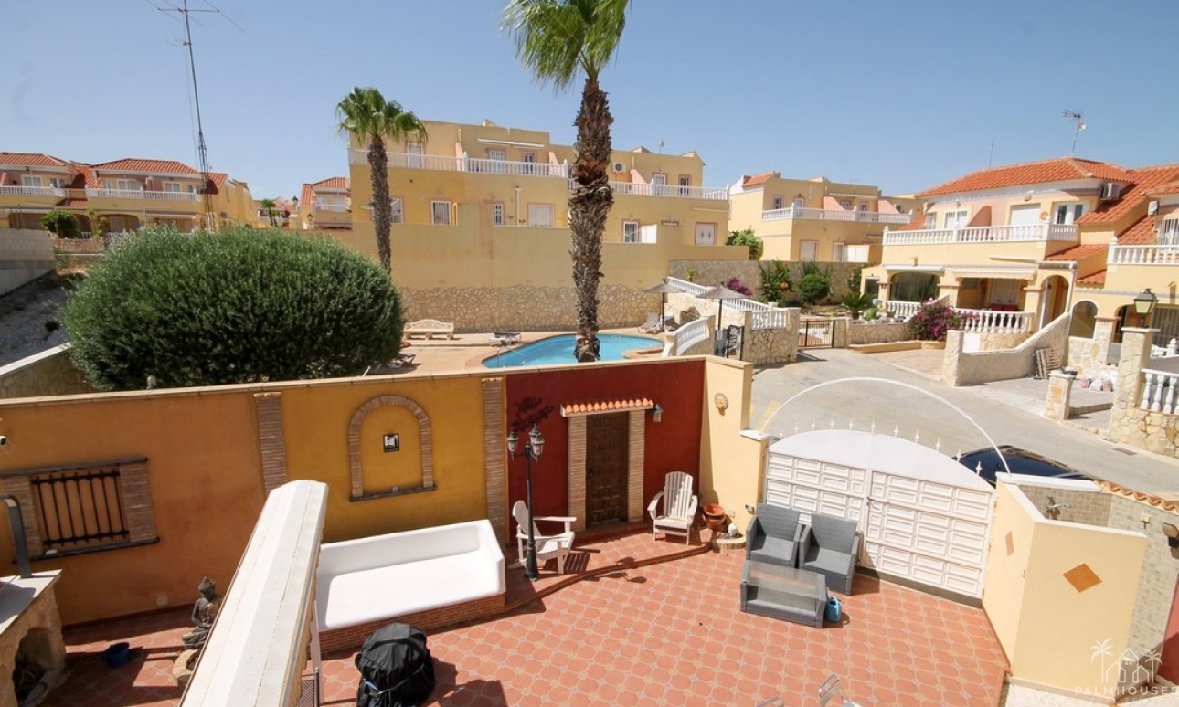 Resale - House - Orihuela Costa