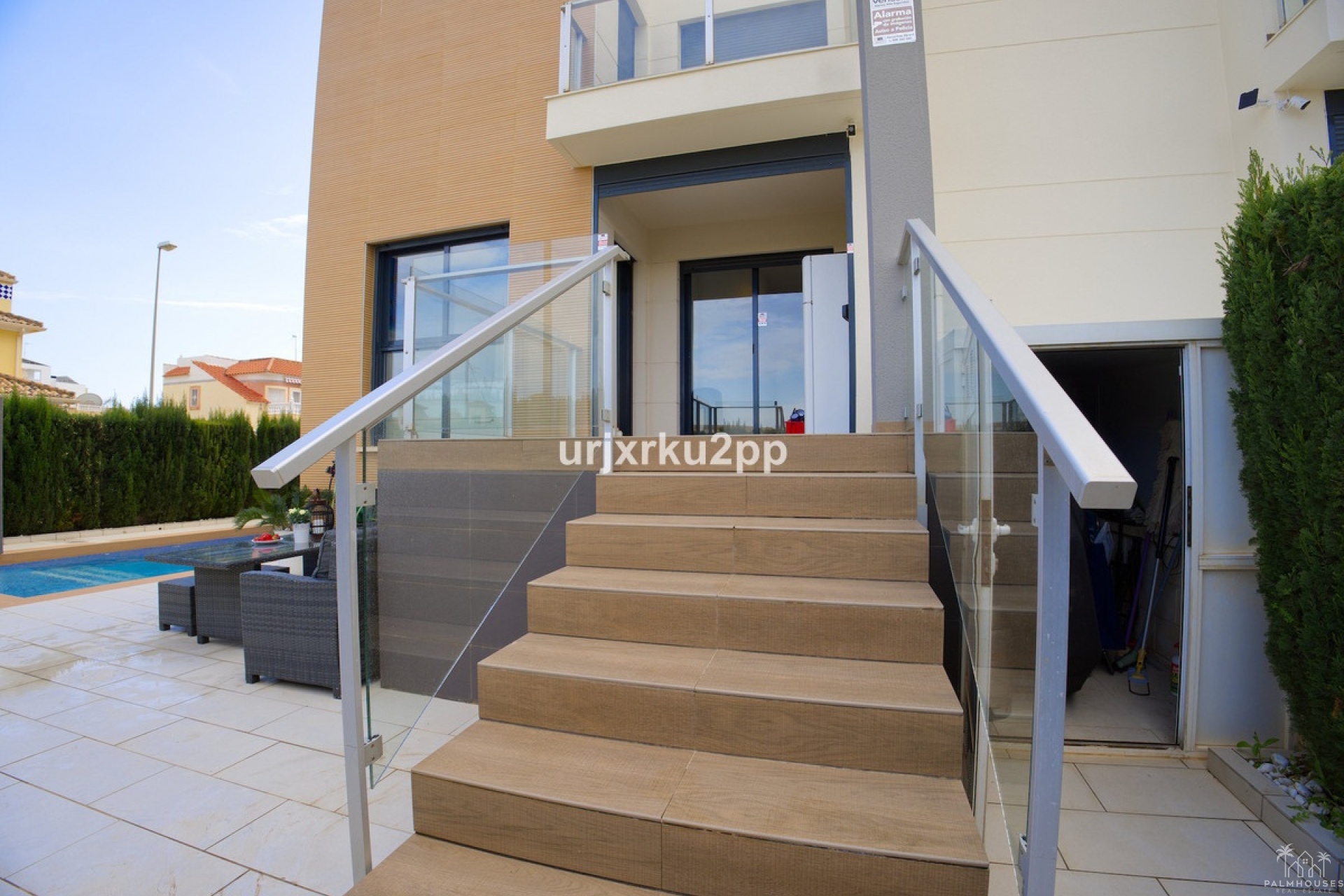Resale - House - Orihuela - La Zenia
