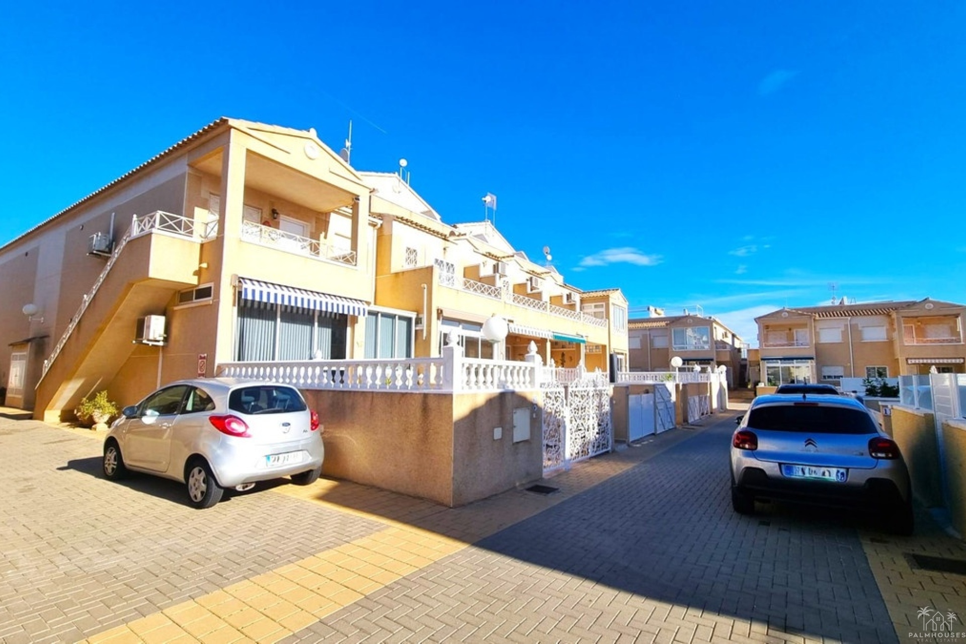 Resale - House - Orihuela - La Zenia