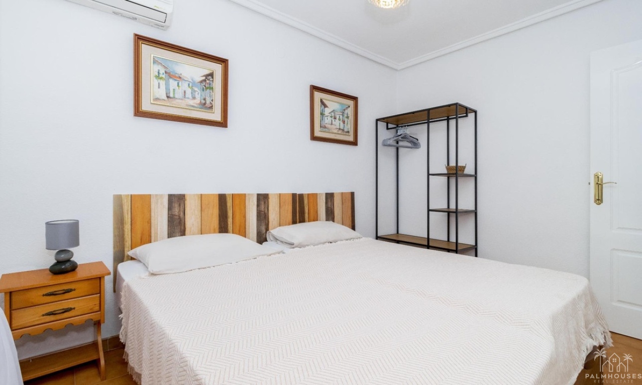 Resale - House - Orihuela - La Zenia