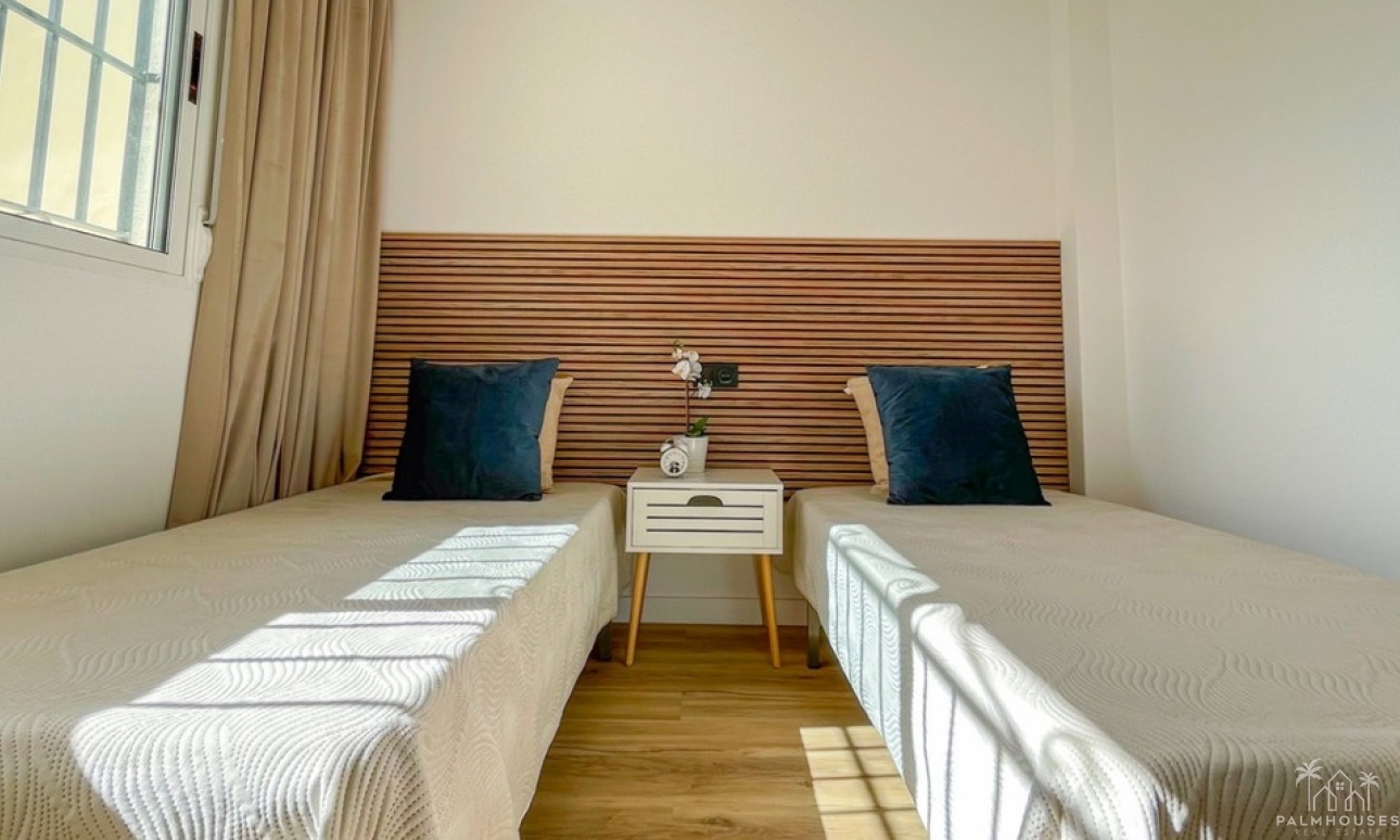 Resale - House - Orihuela - Orihuela Costa