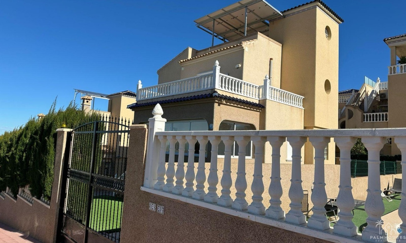 Resale - House - Orihuela - Villamartin