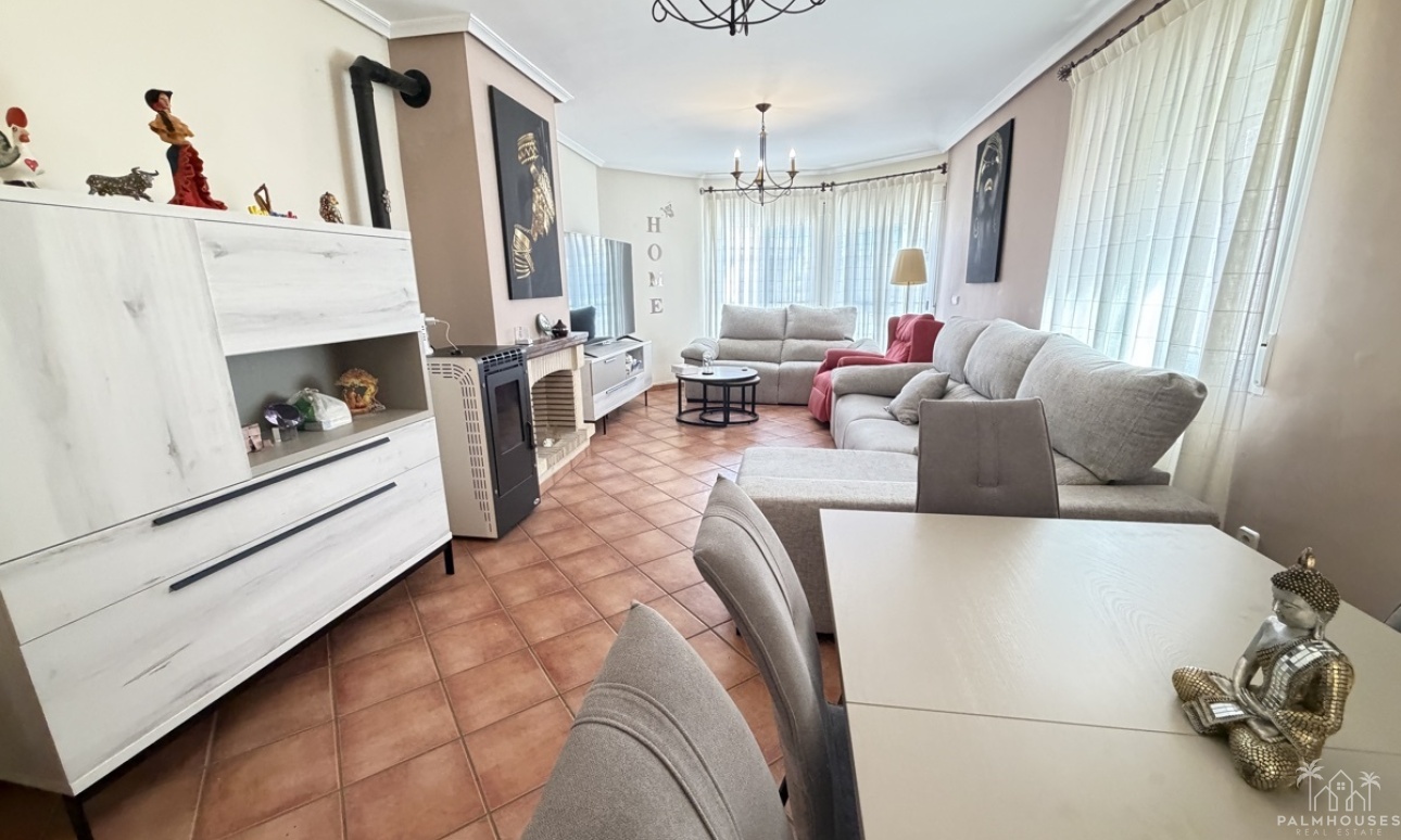 Resale - House - Pilar De La Horradada