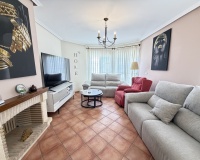 Resale - House - Pilar De La Horradada