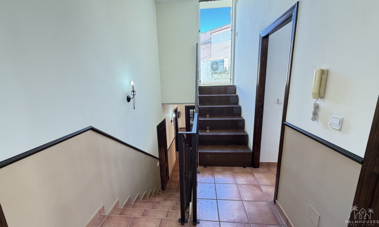 Resale - House - Pilar De La Horradada