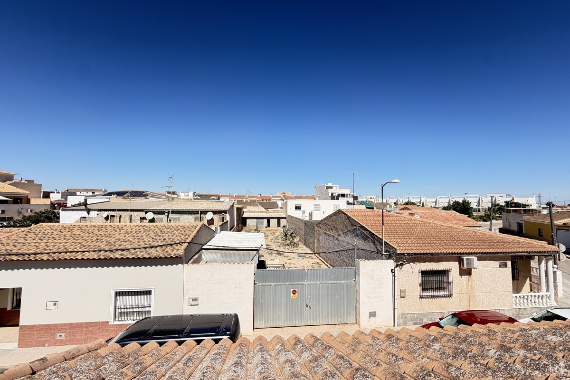 Resale - House - Pilar De La Horradada
